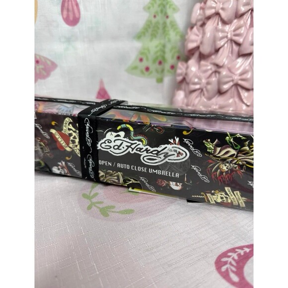 Ed Hardy Pink Leopard Umbrella - Picture 3 of 4